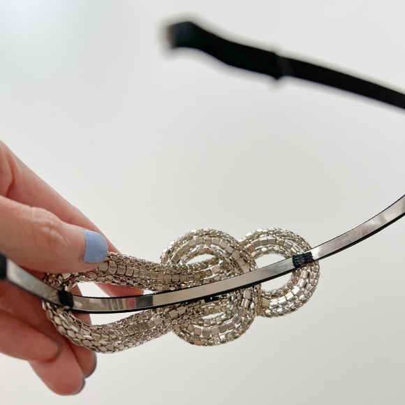 Mesh Metal and Rhinestone Twist Headband - Picture 4 of 7